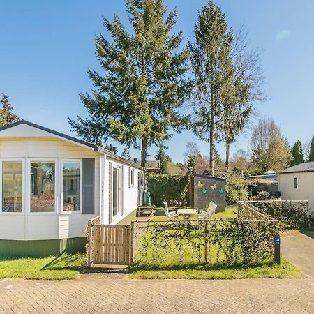 皮滕4-Pers. Chalet Met Eigen Parkeerplaats In Veluwe别墅 外观 照片