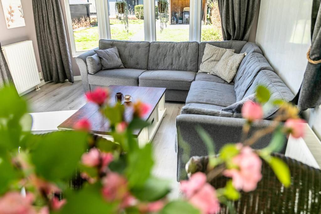 皮滕4-Pers. Chalet Met Eigen Parkeerplaats In Veluwe别墅 外观 照片